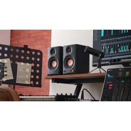 Parlantes Edifier MR3 de estudio blancos bluetooth NNET